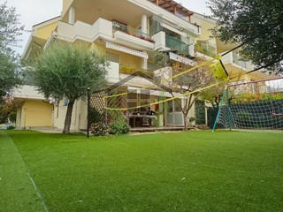 Appartamento in Vendita a Grottammare, 320'000&euro;, 163 m²