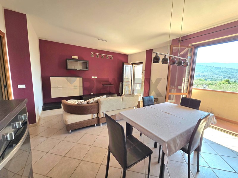 Trilocale in Vendita a Castelfranco Piandiscò, 160'000&euro;, 83 m²