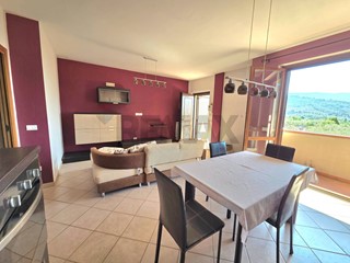 Trilocale in Vendita a Castelfranco Piandiscò, 160'000&euro;, 83 m²