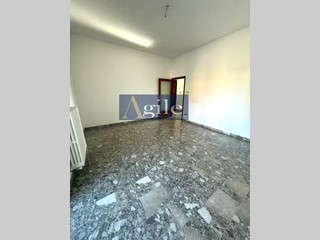 Quadrilocale in Vendita a Ascoli Piceno, 95'000&euro;, 134 m²