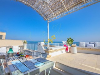 Appartamento in Vendita a Monopoli, 950'000&euro;, 174 m²