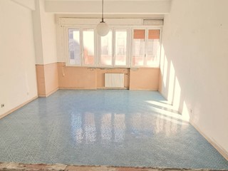 Trilocale in Vendita a Ancona, 75'000&euro;, 75 m²
