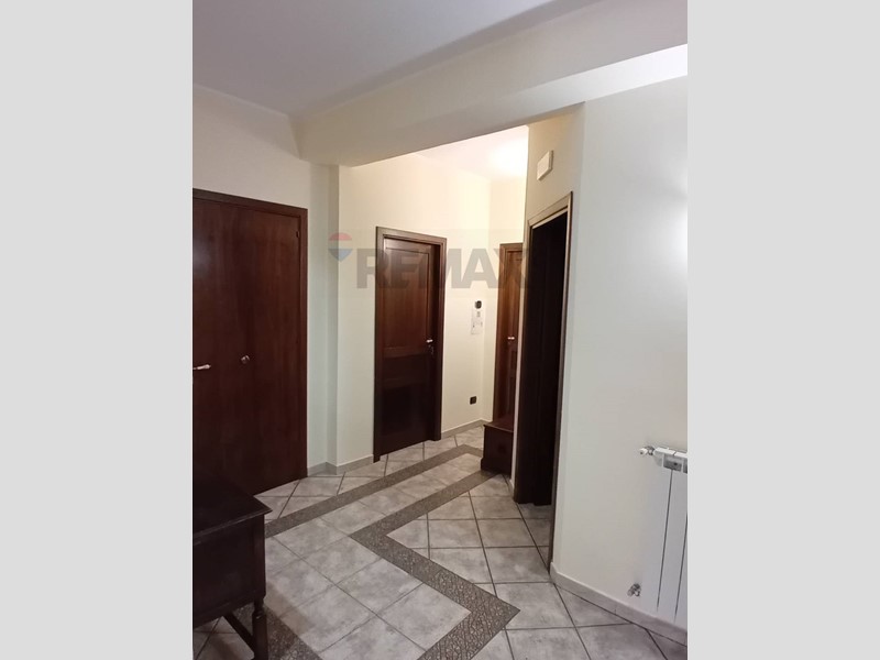 Appartamento in Vendita a Bronte, 65'000&euro;, 113 m²