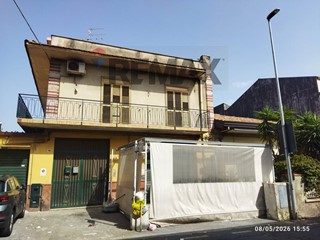 Appartamento in Vendita a San Gregorio di Catania, 159'000&euro;, 150 m²