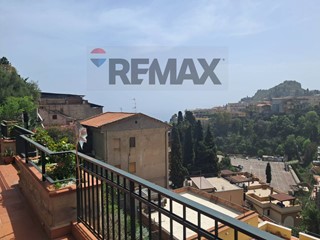 Quadrilocale in Vendita a Taormina, 340'000&euro;, 87 m²