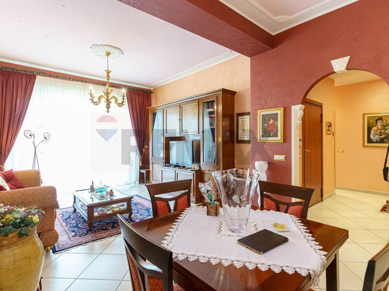 Quadrilocale in Vendita a Catania, 139'000&euro;, 133 m²