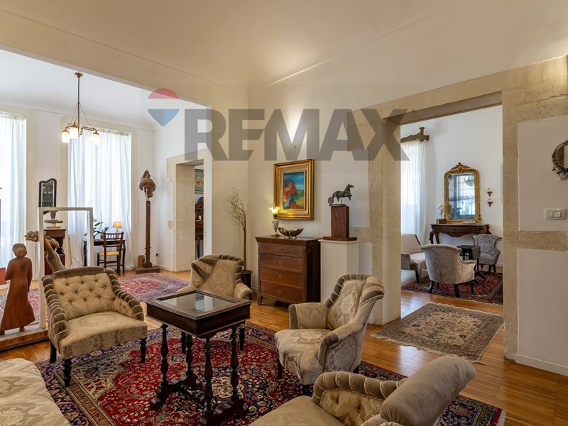 Appartamento in Vendita a Siracusa, 1'600'000&euro;, 308 m²
