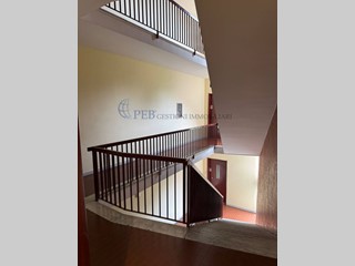 Appartamento in Vendita a Roma, 280'000&euro;, 142 m²