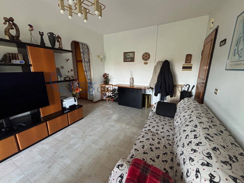 Trilocale in Vendita a Roma, 335'000&euro;, 99 m²