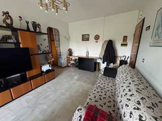 Trilocale in Vendita a Roma, 345'000&euro;, 99 m²