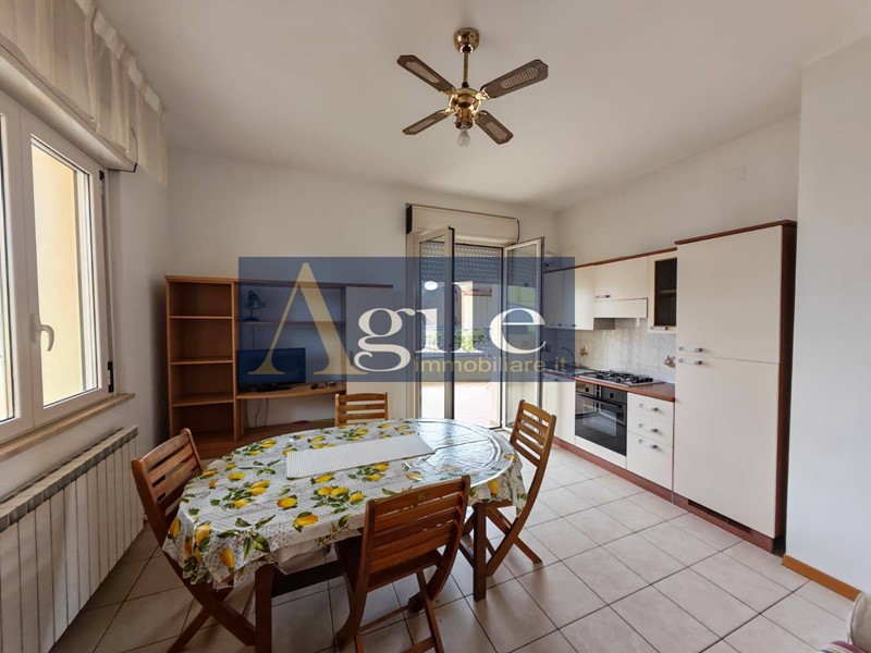 Quadrilocale in Vendita a Tortoreto, 240'000&euro;, 95 m²