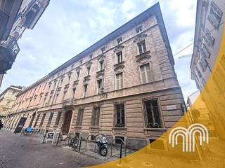 Bilocale in Vendita a Torino, 380'000&euro;, 80 m²