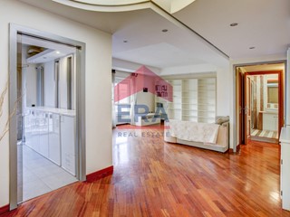 Trilocale in Vendita a Roma, 395'000&euro;, 113 m²