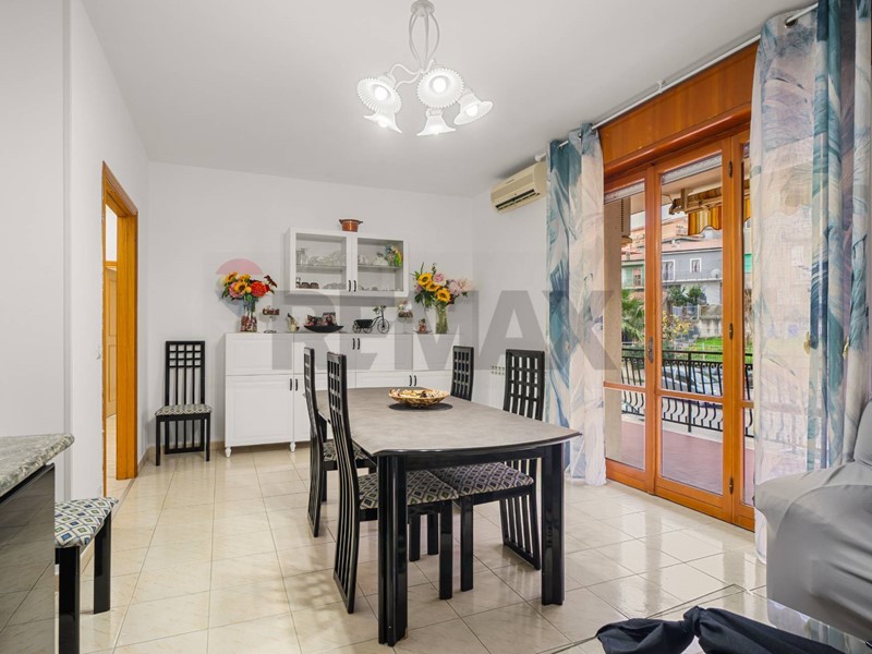 Appartamento in Vendita a Montenero di Bisaccia, 80'000&euro;, 105 m²