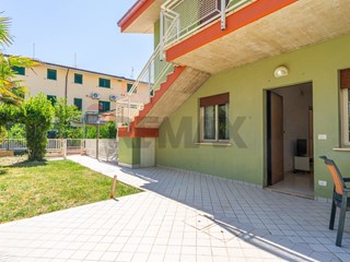 Bilocale in Vendita a Montenero di Bisaccia, 130'000&euro;, 65 m²
