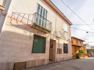Quadrilocale in Vendita a Cupello, 65'000&euro;, 130 m²