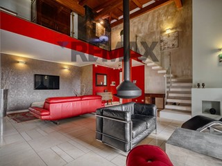 Attico in Vendita a Novara, 459'000&euro;, 225 m²