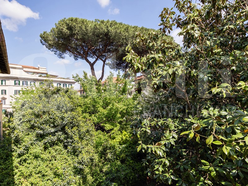 Quadrilocale in Vendita a Roma, 1'290'000&euro;, 156 m², con Box