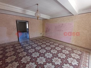 Appartamento in Vendita a Ceprano, 38'000&euro;, 160 m²