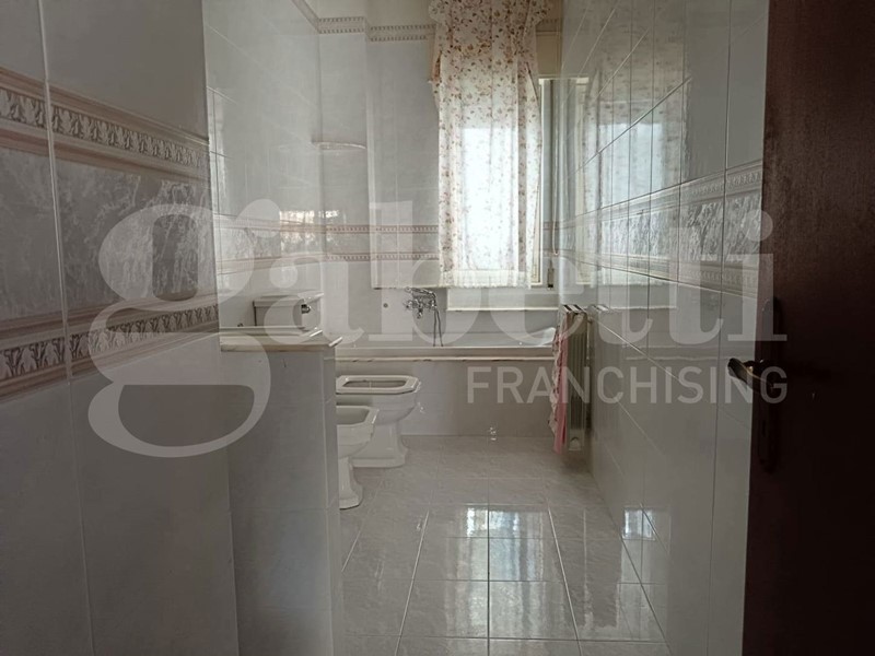Quadrilocale in Vendita a Siracusa, 98'000&euro;, 132 m²