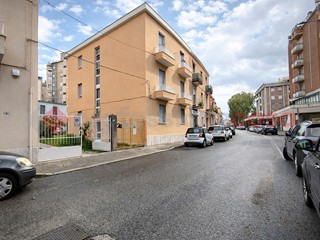 Trilocale in Affitto a Latina, 750&euro;, 98 m², arredato