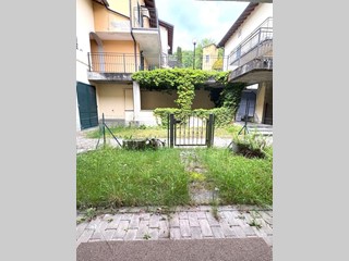 Bilocale in Vendita a Alta Valle Intelvi, 59'000&euro;, 42 m², arredato