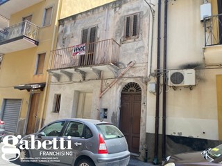 Bilocale in Vendita a Sant'Agata di Militello, 25'000&euro;, 30 m²
