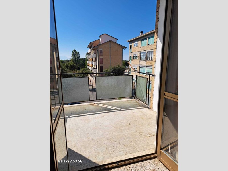 Appartamento in Vendita a Lanciano, 69'000&euro;, 110 m², arredato, con Box