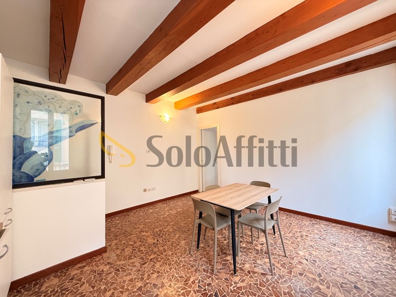 Bilocale in Affitto a Faenza, zona Centro Storico, 645&euro;, 55 m², arredato
