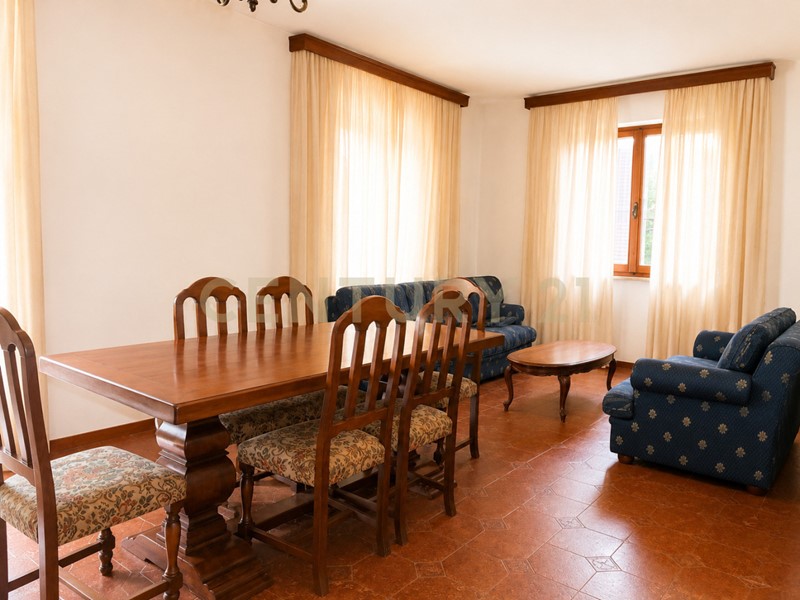 Appartamento in Vendita a Orbetello, zona Albinia, 235'000&euro;, 191 m²