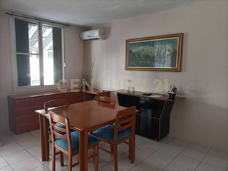 Quadrilocale in Vendita a Augusta, 90'000&euro;, 90 m², arredato