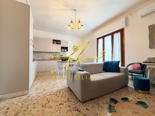 Trilocale in Vendita a Cecina, 180'000&euro;, 82 m²