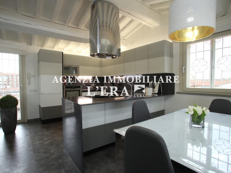 Appartamento in Vendita a Pontedera, 250'000&euro;, 100 m², arredato