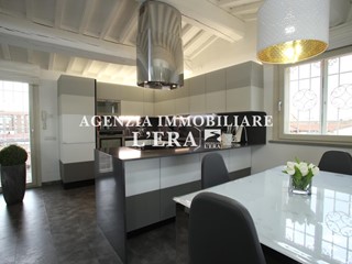 Appartamento in Vendita a Pontedera, 250'000&euro;, 100 m², arredato
