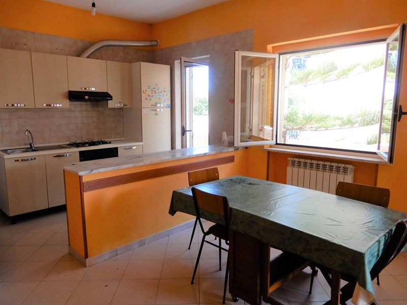 Quadrilocale in Affitto a Catanzaro, 800&euro;, 120 m²