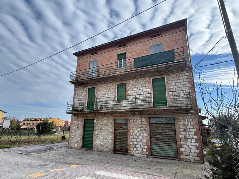 Appartamento in Vendita a Marsciano, 49'000&euro;, 85 m²