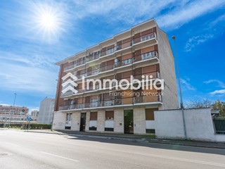 Trilocale in Vendita a Grugliasco, 189'000&euro;, 80 m²