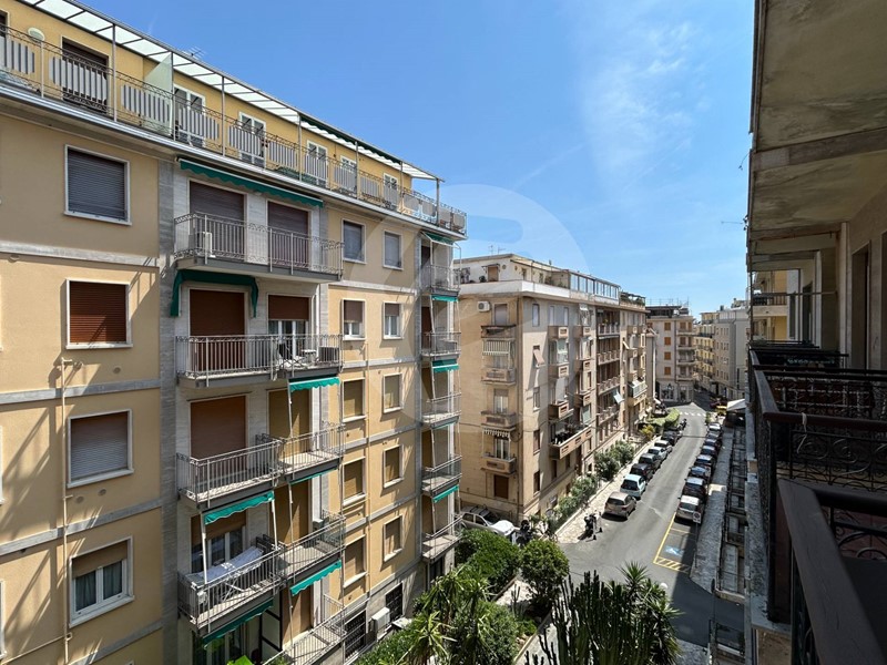 Appartamento in Vendita a Alassio, 420'000&euro;, 103 m²