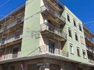 Appartamento in Vendita a Priolo Gargallo, 250'000&euro;, 1576 m²