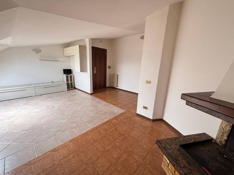 Quadrilocale in Vendita a Marsciano, 59'000&euro;, 90 m²