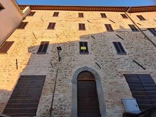 Appartamento in Vendita a Marsciano, 110'000&euro;, 300 m²