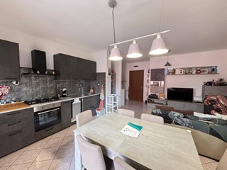 Trilocale in Vendita a Marsciano, 68'000&euro;, 73 m²