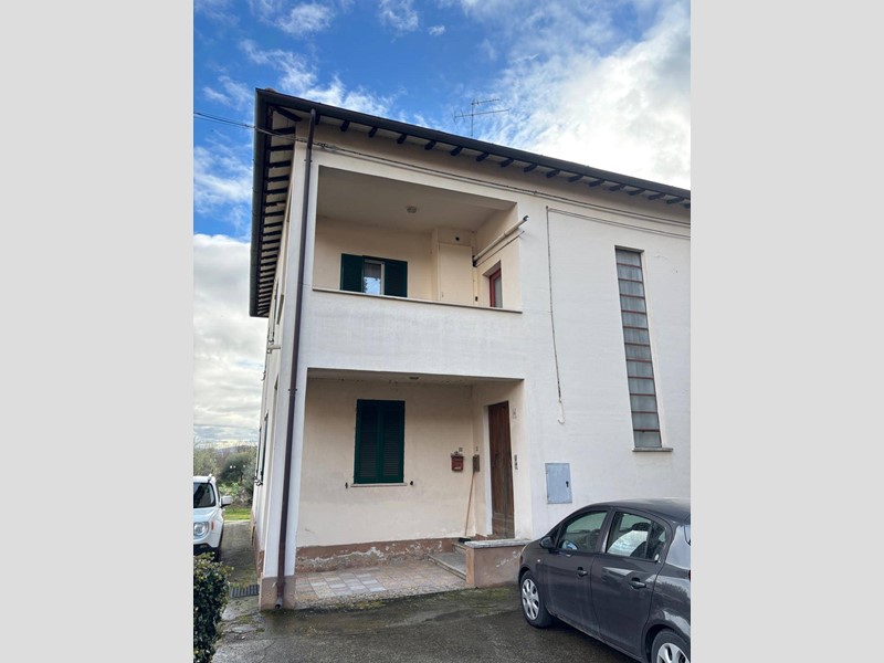 Trilocale in Vendita a Marsciano, 69'000&euro;, 85 m²