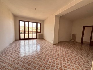 Quadrilocale in Vendita a Marsciano, 85'000&euro;, 130 m²