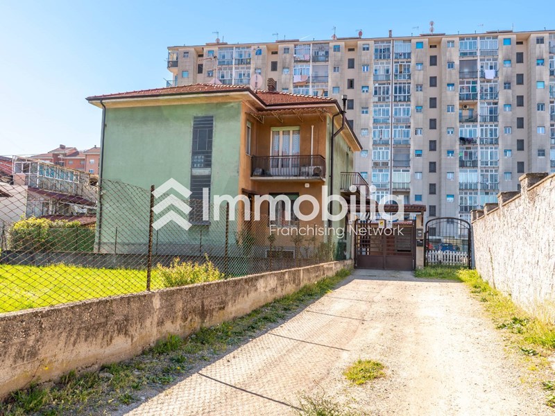 Appartamento in Vendita a Grugliasco, 229'000&euro;, 115 m²