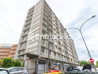 Bilocale in Vendita a Torino, 159'000&euro;, 70 m²