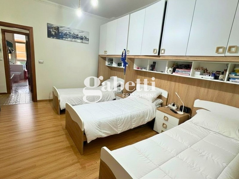 Quadrilocale in Vendita a Torino, 158'000&euro;, 85 m²