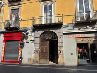 Appartamento in Affitto a Caserta, 185 m²