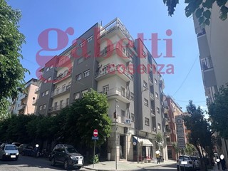 Quadrilocale in Vendita a Cosenza, 260'000&euro;, 175 m²