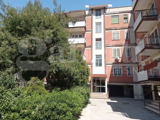 Quadrilocale in Vendita a Bari, 215'000&euro;, 108 m²